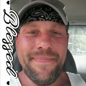 Meet your Posher, Dustin